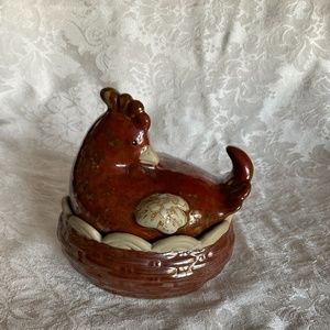Vintage Art pottery. Ceramic chicken hen dish with lid.